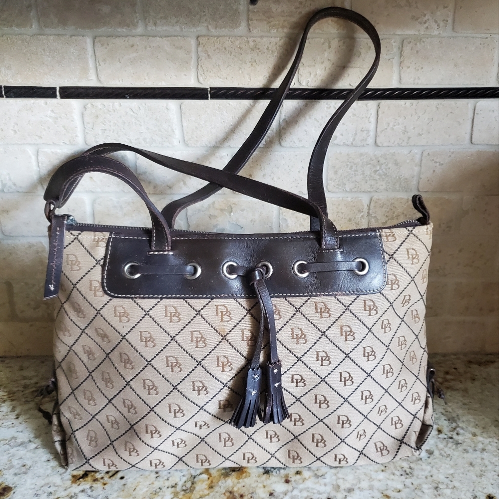 Dooney & Bourke Purse
